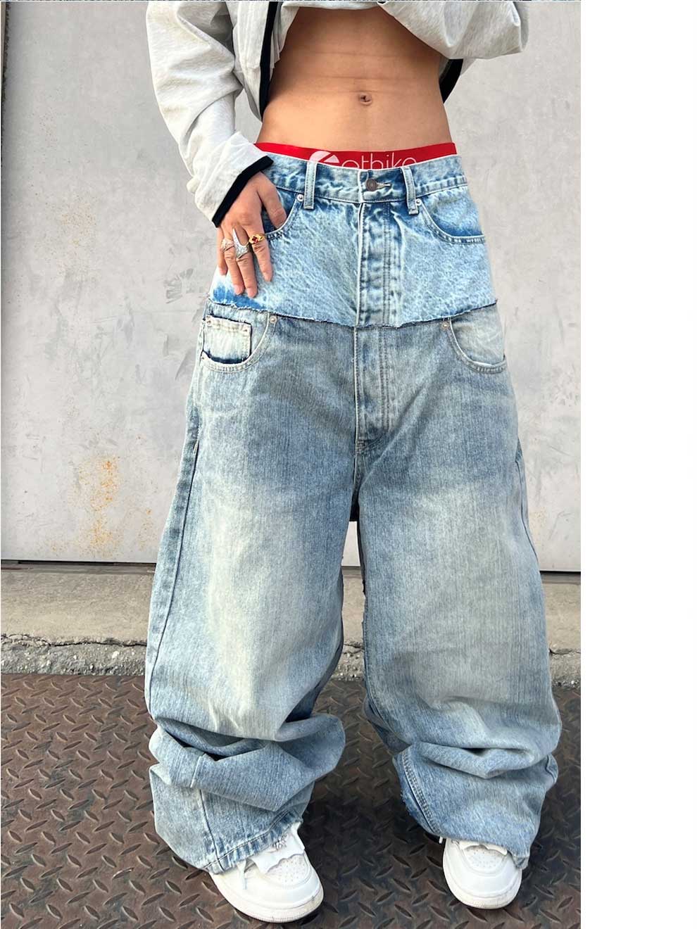 DOUBLE WASHED DYE LAYER BAGGY DENIM JEANS