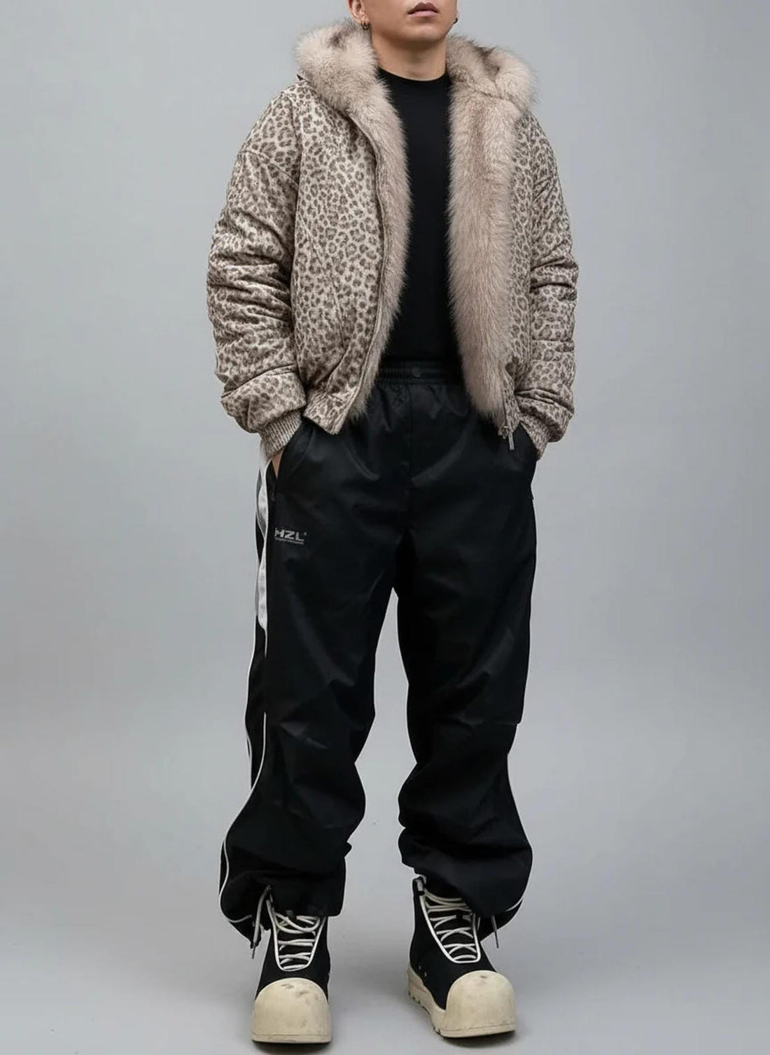 DESIGNER LEOPARD PATTERN PADDED FAUX FUR HOODED JACKET